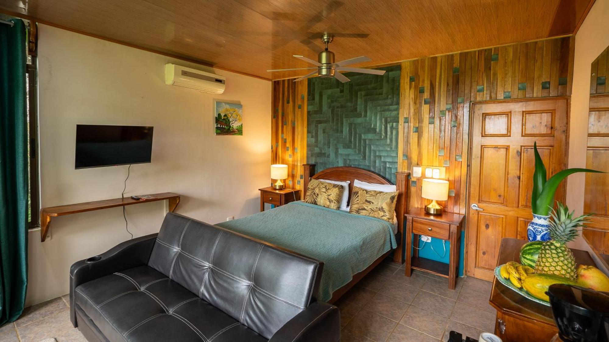 Boutique Hotel Las Cascadas Manuel Antonio Kültér fotó